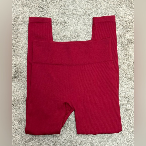 Red High-Rise Seamless Leggings – Size S – Great Used Condition - Picture 2 of 3